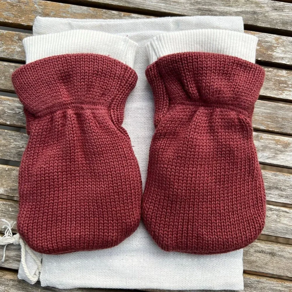 NEW Goumi Kids Cocoa Knit Baby Mitts 0-3 mo Organic Cotton Red Fall Gloves